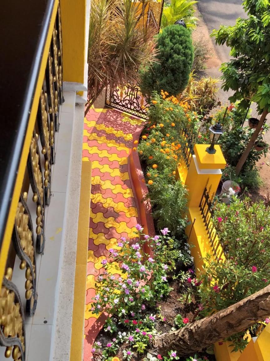 Minria Guest House Бенаулим Экстерьер фото