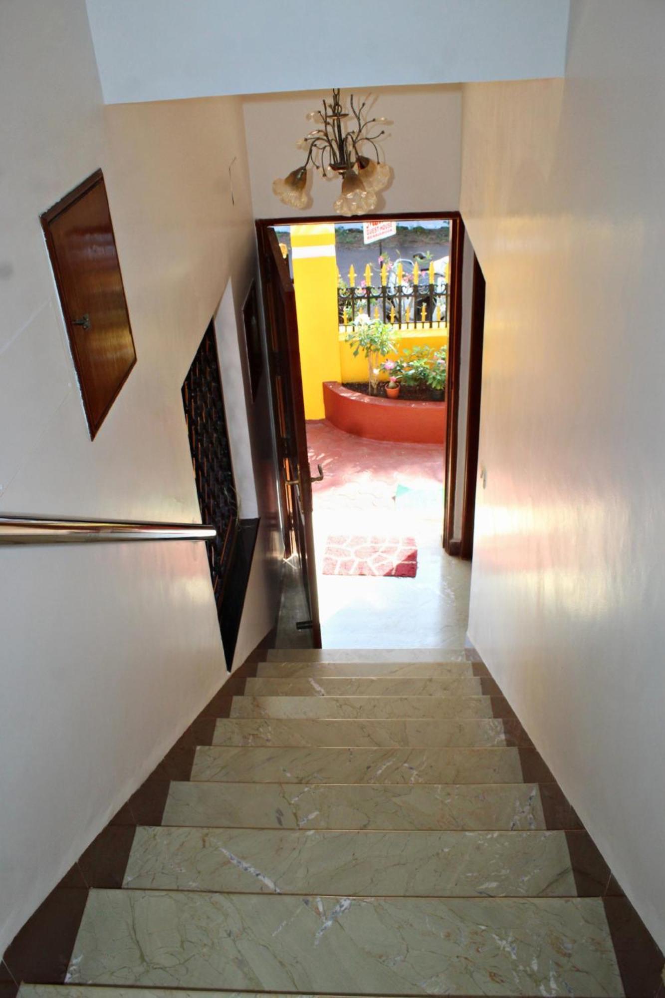 Minria Guest House Бенаулим Экстерьер фото